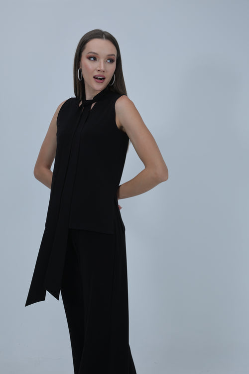 Seanna, Black Sleeveless Top